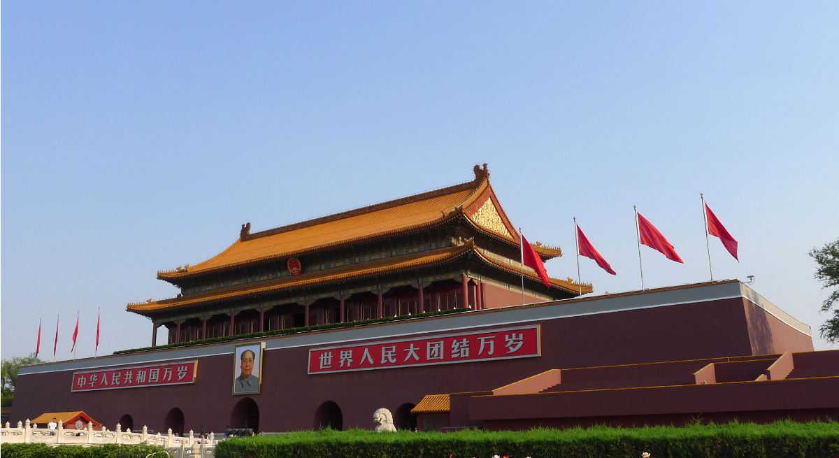 研究推出人民币外汇期货，彰显大国自信！