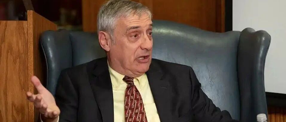 2025年诺贝尔经济学奖得主乔尔·莫基尔如何看待中国古代技术发展?